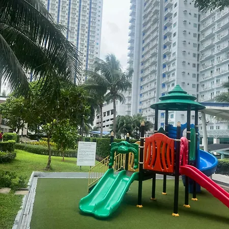 2Br Balcony Suite At Grass Residences Qc Near Sm North